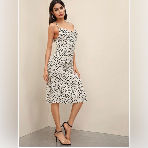 Dalmatian Print Criss-cross Tie Back Split Side Dress cowl neck size 2XL - Picture 8 of 13